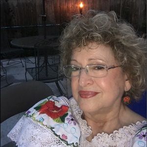 Meet your Posher, Jeanne